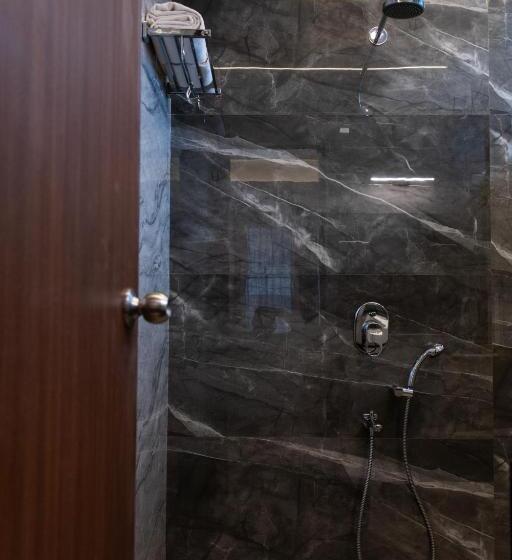 Freesia Resort By Express Inn