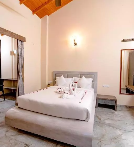 Freesia Resort By Express Inn