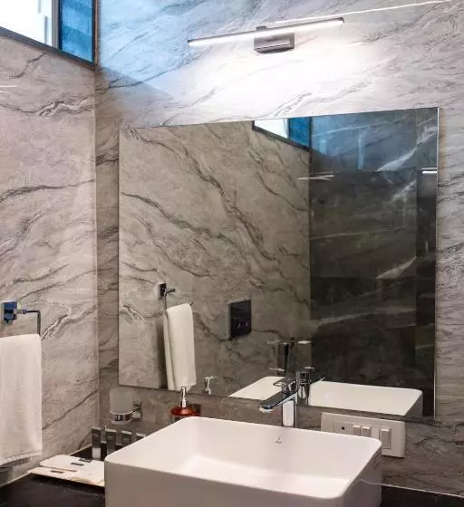 Freesia Resort By Express Inn