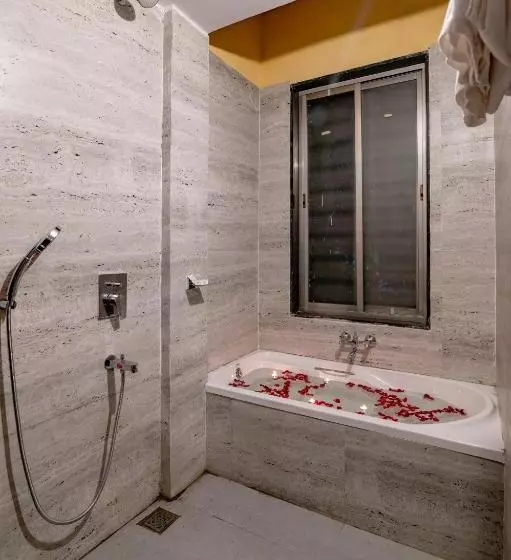 Freesia Resort By Express Inn