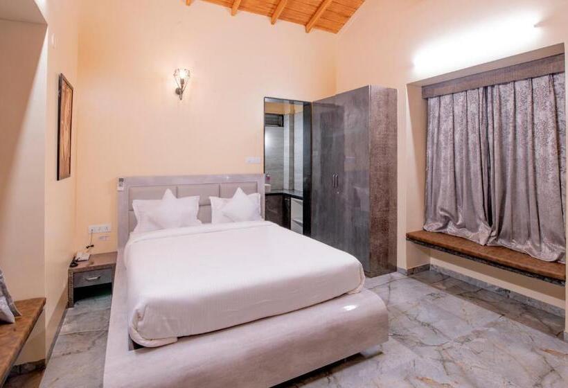 Freesia Resort By Express Inn