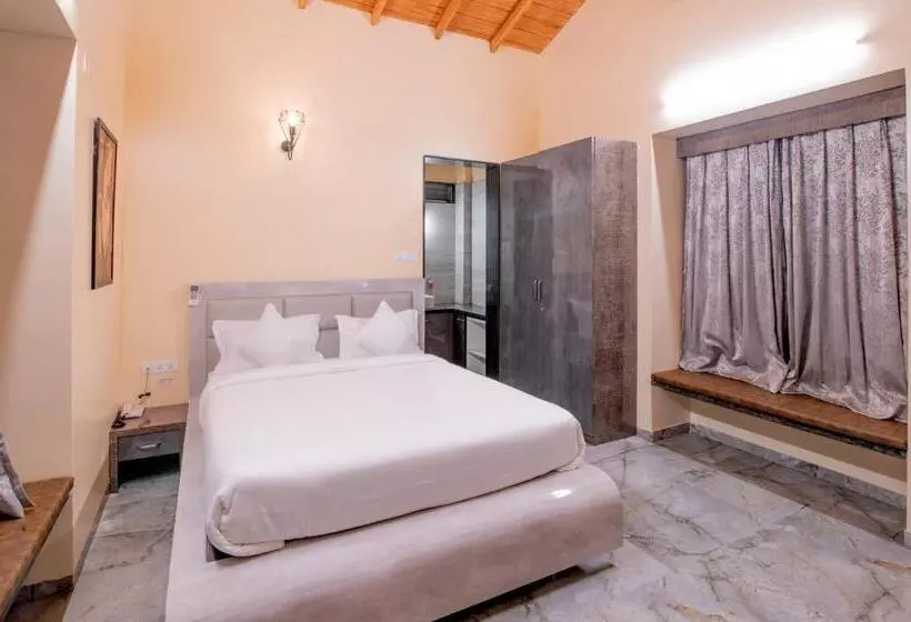 Freesia Resort By Express Inn