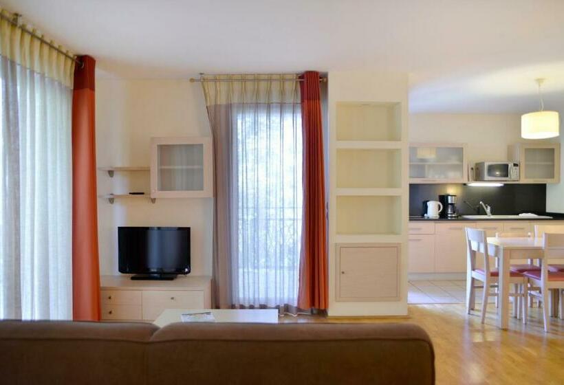 Adonis Divonne, Les Bains Résidence Du Lac