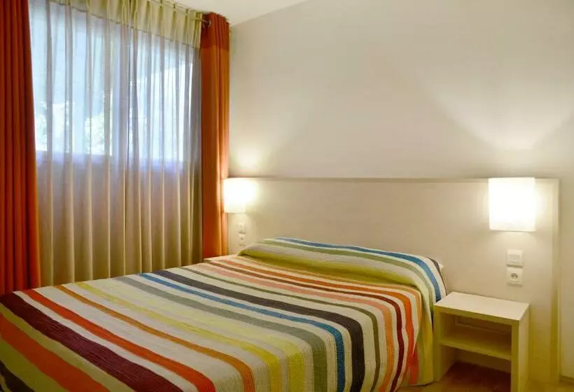 Adonis Divonne, Les Bains Résidence Du Lac