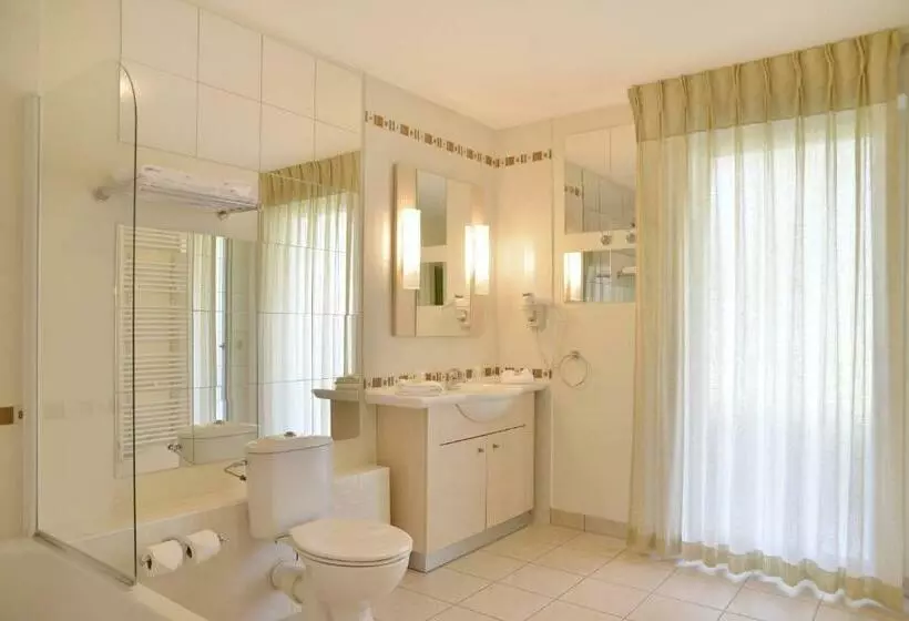 Adonis Divonne, Les Bains Résidence Du Lac