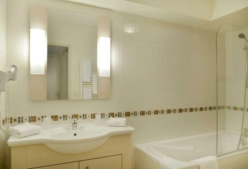 Adonis Divonne, Les Bains Résidence Du Lac