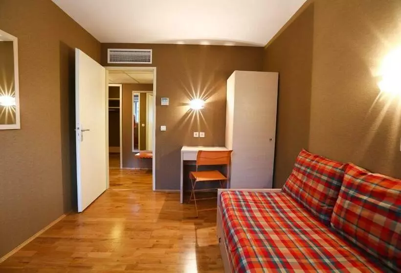 Adonis Divonne, Les Bains Résidence Du Lac