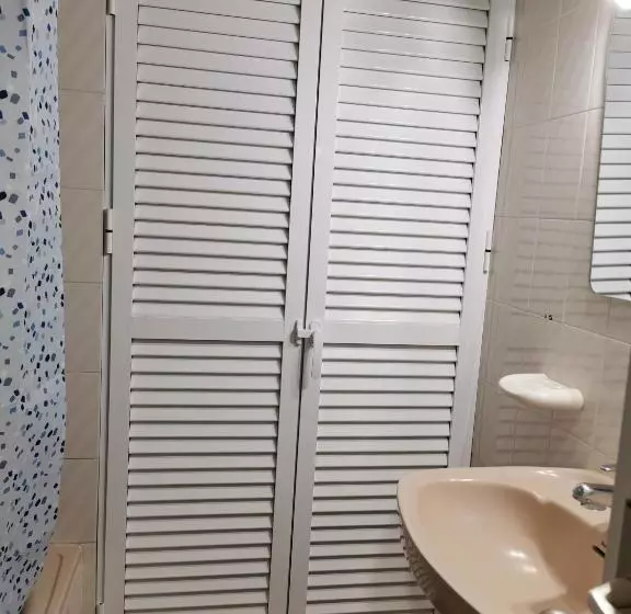 Kapselihotelli Apartamentos Playamar Ii