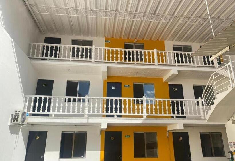 호텔 Home Unicentro