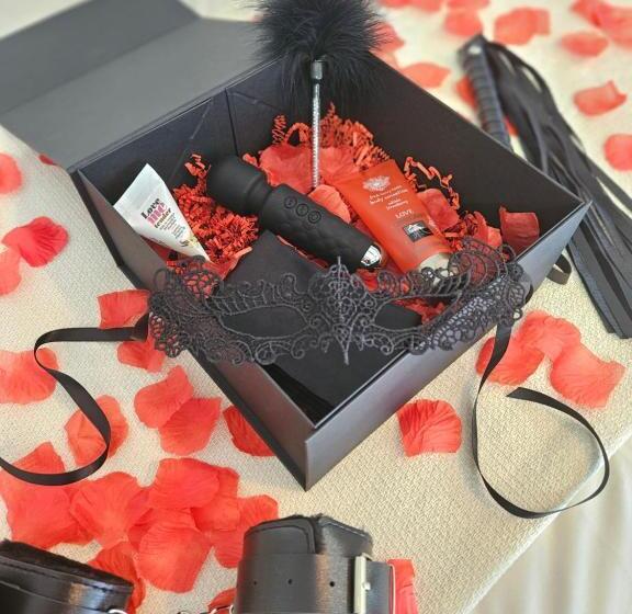 هتل Le Clos Des Délices Love Room Chambre Avec Spa, Terrasse Et Parking Privatif