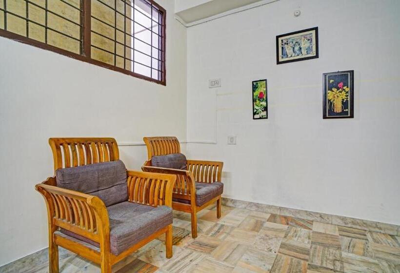 호텔 O Highway Inn