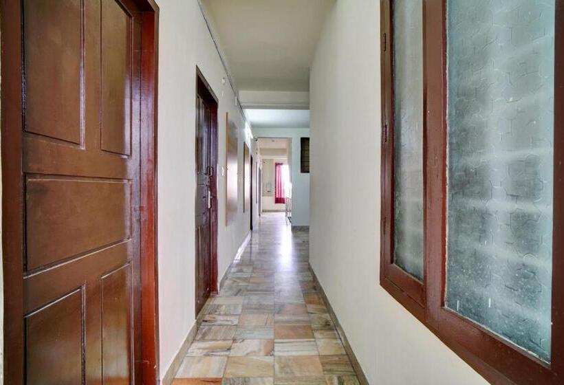 호텔 O Highway Inn