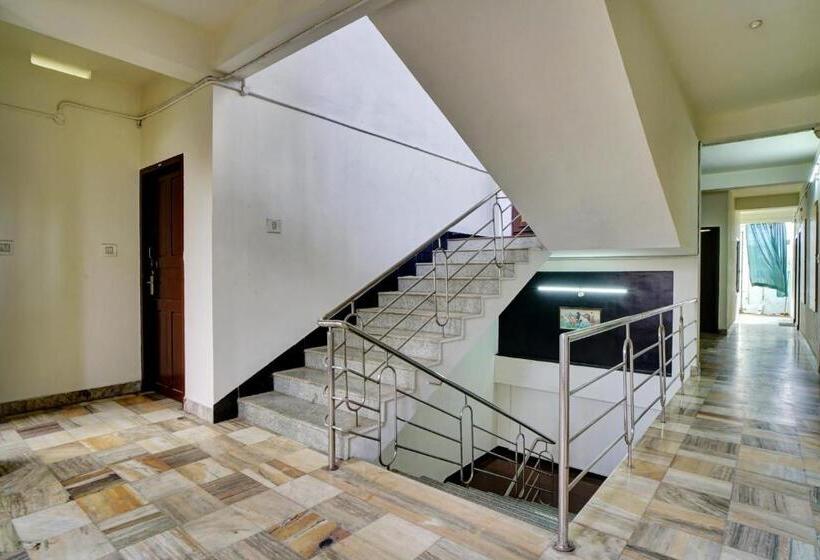 호텔 O Highway Inn