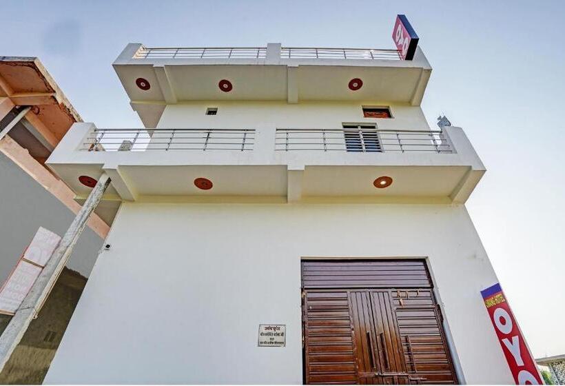 Отель Oyo Umang