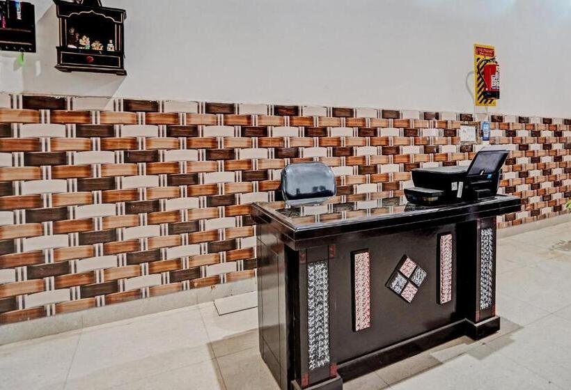 Отель Oyo Umang