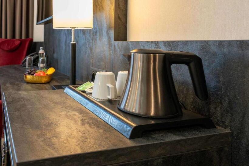 Hotel Plaza Inn Wiener Neustadt, Bw Signature Collection