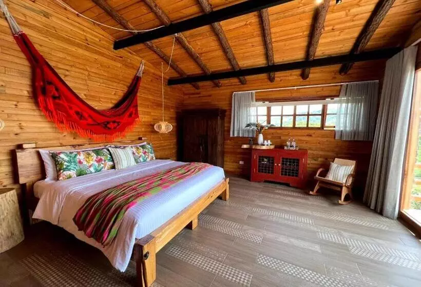 La Perla Finca Hotel  Cabaña Esmeralda