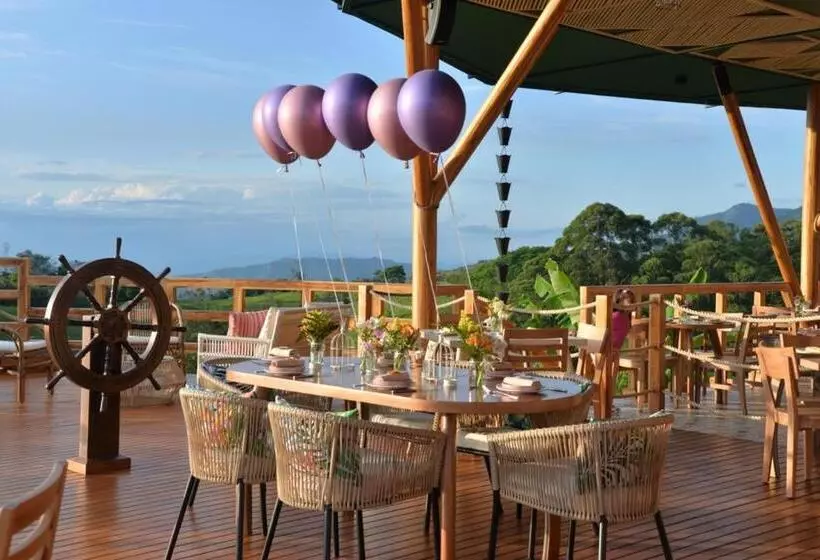 La Perla Finca Hotel  Cabaña Esmeralda