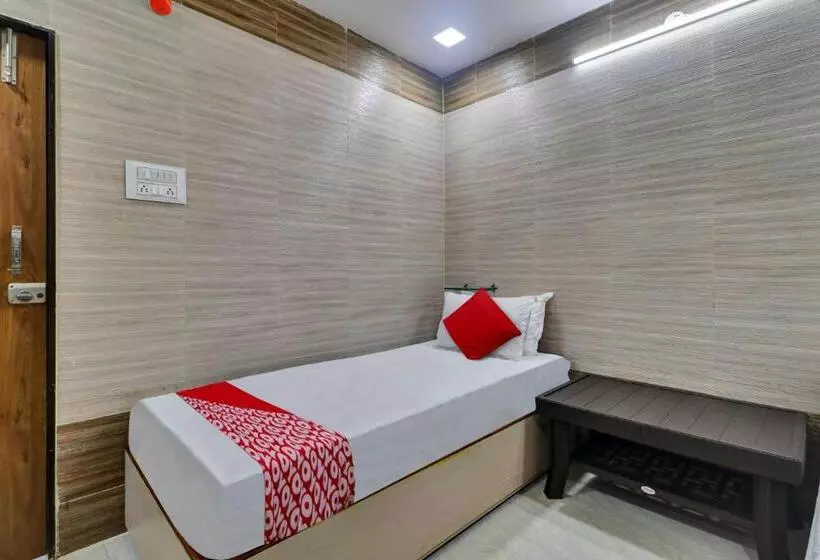 ホテル O Vallabha Residency