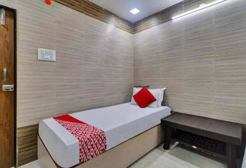 ホテル O Vallabha Residency