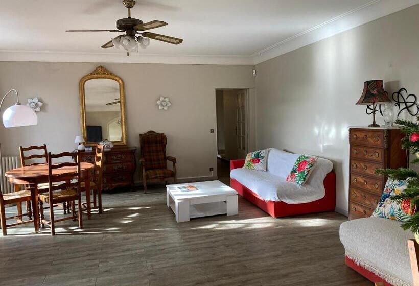 膳宿费 Domaine De Labèque