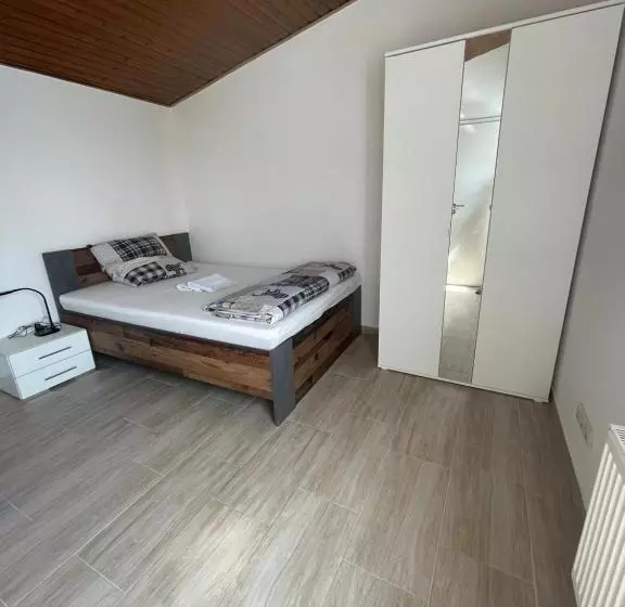 ペンション Ferien Wohnung