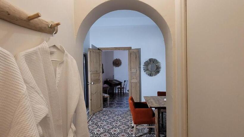 פנסיון L Usclasienne Chambres D Hôtes