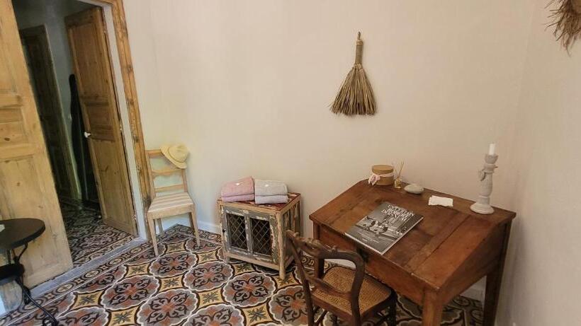 פנסיון L Usclasienne Chambres D Hôtes