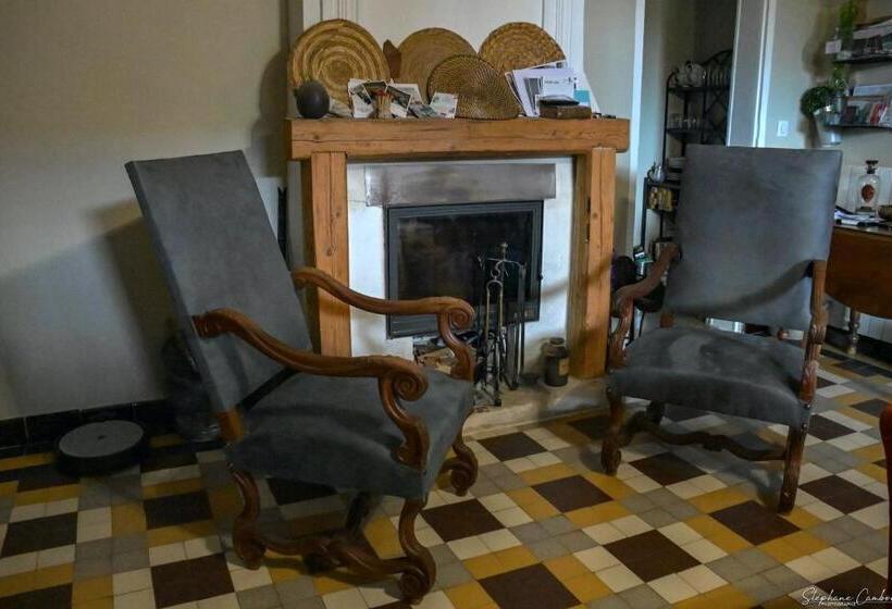 פנסיון L Usclasienne Chambres D Hôtes