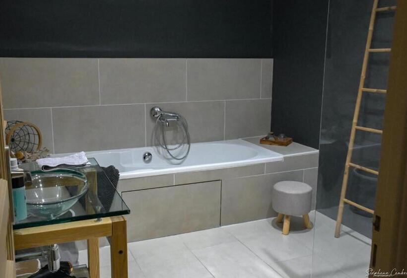 פנסיון L Usclasienne Chambres D Hôtes