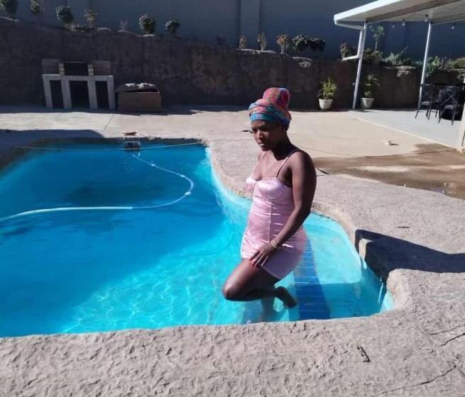 ペンション Umbumbulu Nokusho Guesthouse