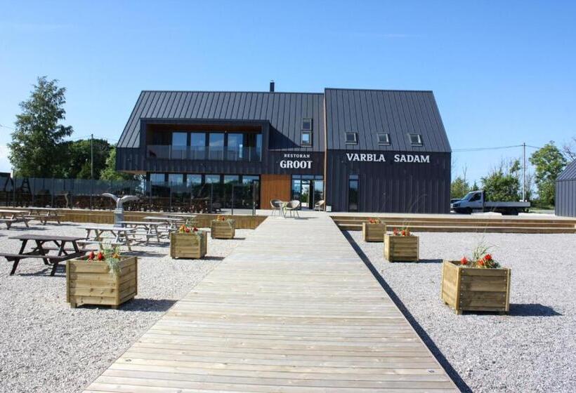 Varbla Sadam Ja Restoran Groot