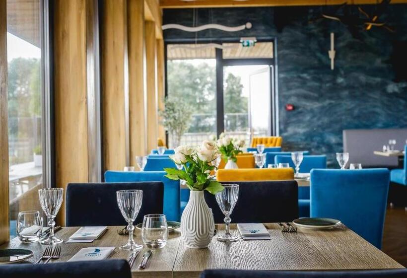 Varbla Sadam Ja Restoran Groot