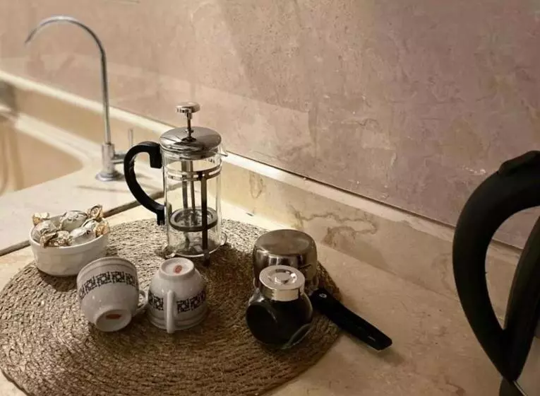 شقة غرفة وصالة دخول ذاتي ضمن فيلا سكنية حي الرمال