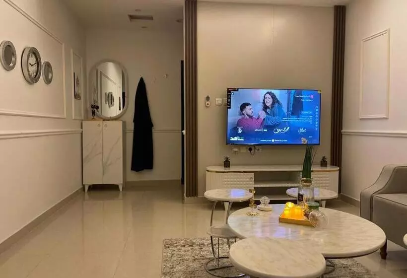شقة غرفة وصالة دخول ذاتي ضمن فيلا سكنية حي الرمال