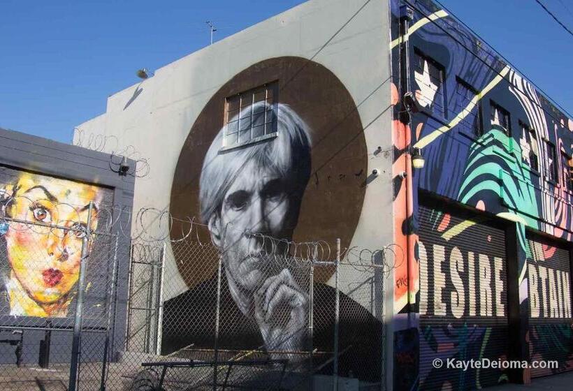 Schronisko Affordable Socal Living