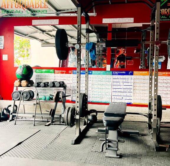 Schronisko Affordable Socal Living