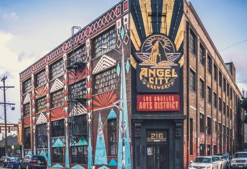 Hostel Affordable Socal Living