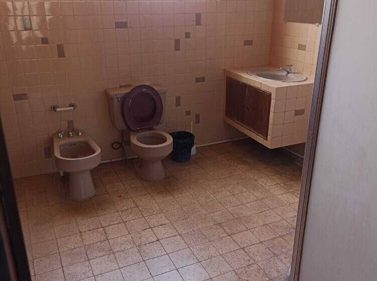 هاستل Hostal Y Hotel Villa Morena