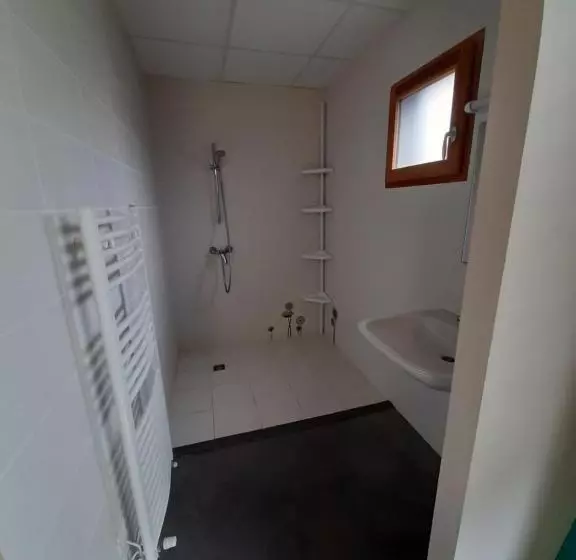 Aamiaismajoitus (B&B) Auberge De Médeyrolles Chambres D Hôtes