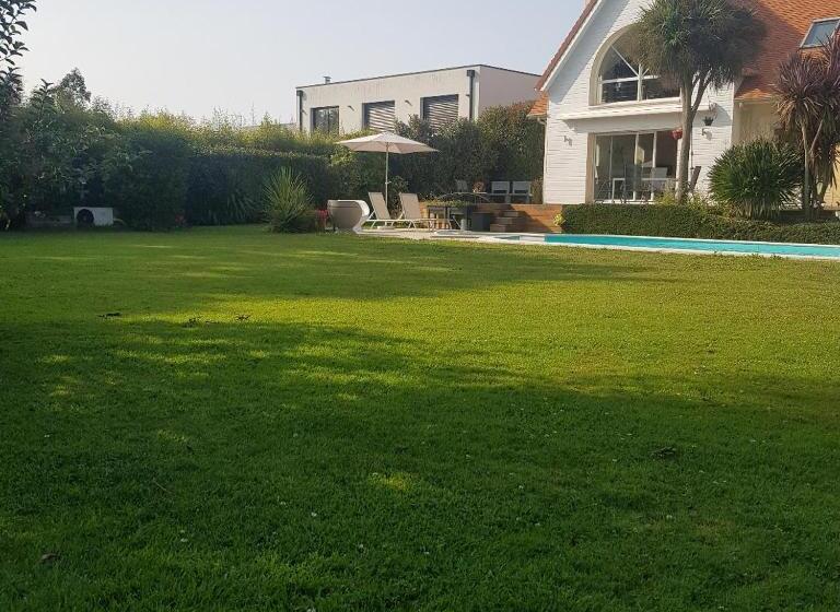 مبيت وإفطار Grande Chambre Entre Caen Et La Mer Chambre Terrasse Jardin Et Piscine