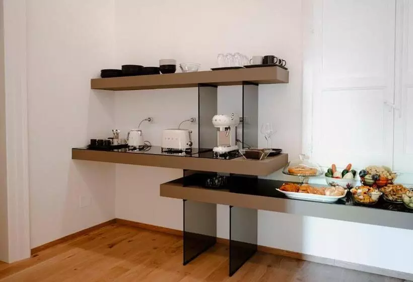 Aamiaismajoitus (B&B) Palazzo Garibaldi   Boutique Suites