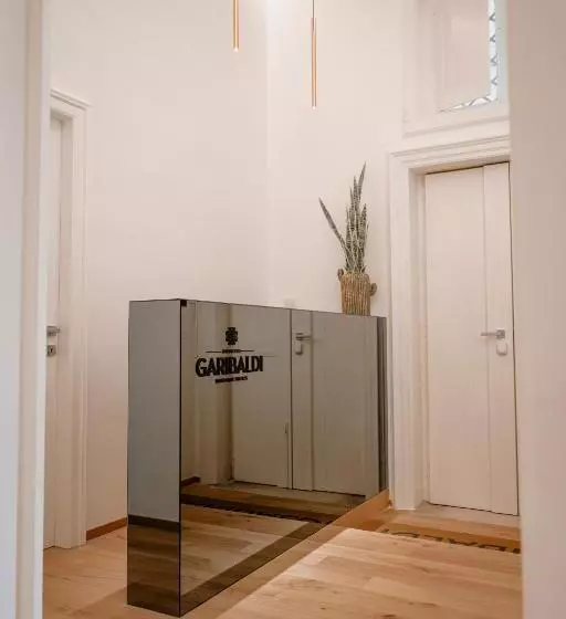 Aamiaismajoitus (B&B) Palazzo Garibaldi   Boutique Suites