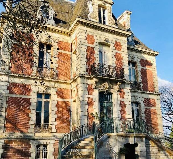 민박 Suite Privée Bleu Au Château De La Franceule