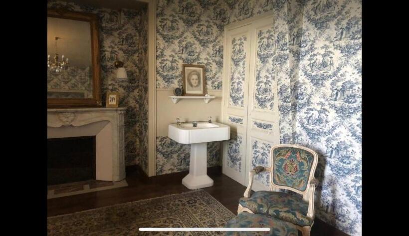 민박 Suite Privée Bleu Au Château De La Franceule