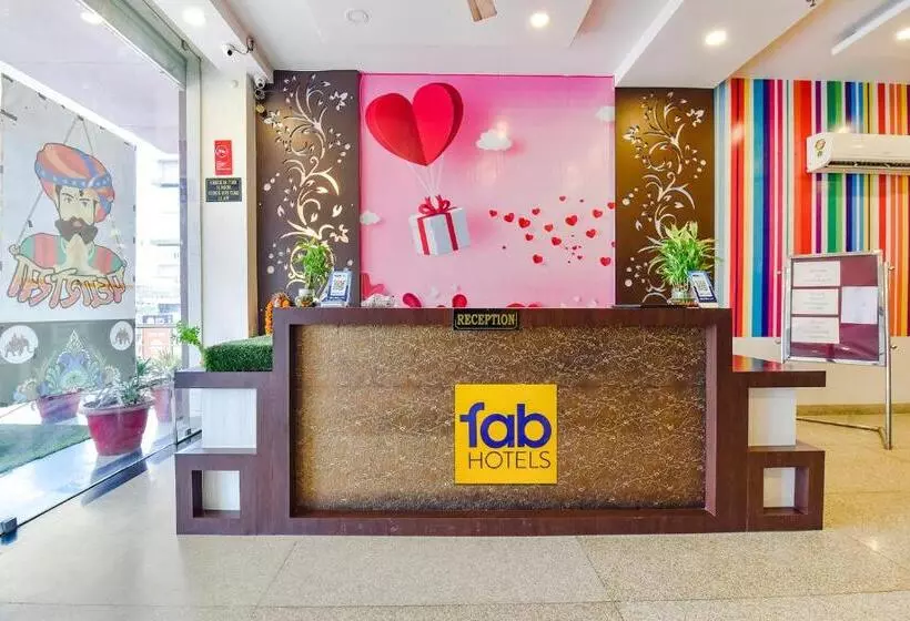 Fabhotel The Palm