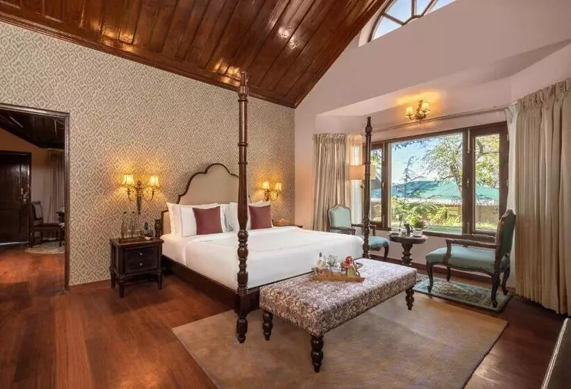 ホテル Brij Anayra Dharamshala   A Himalayan Luxury Retreat