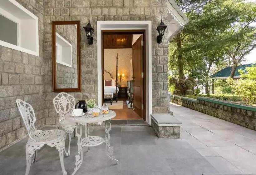 ホテル Brij Anayra Dharamshala   A Himalayan Luxury Retreat