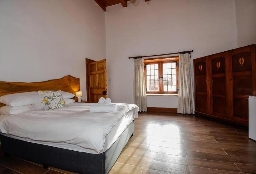 فندق Heins Manor House