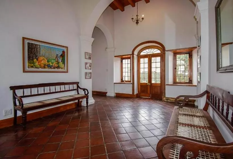 Hotelli Heins Manor House